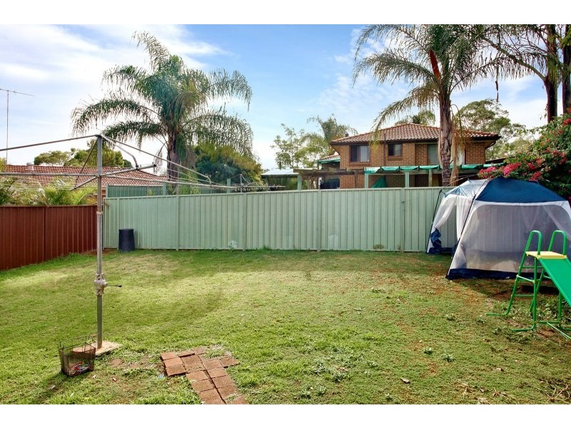 4 Scenic Circuit, Cranebrook NSW 2749