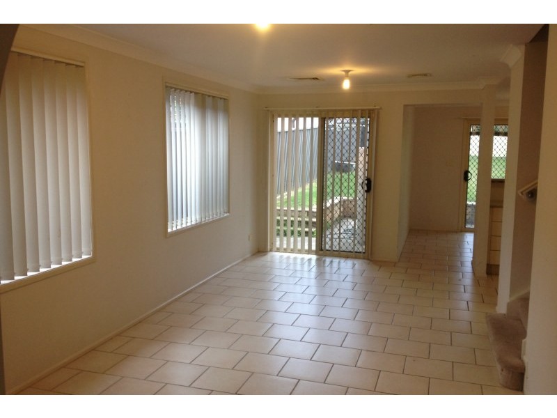 Unit 1/111 Wrench Street, Cambridge Park NSW 2747