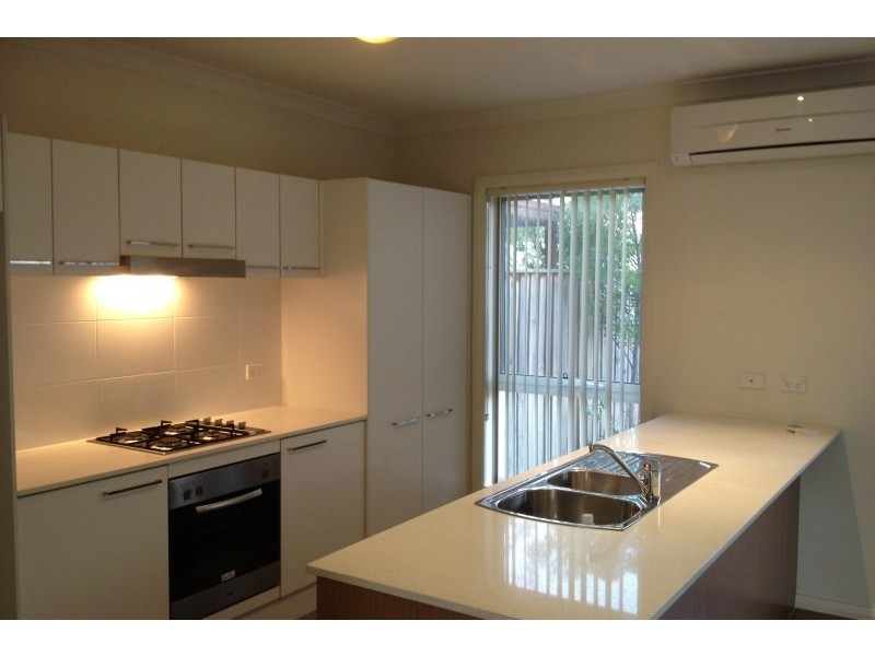 13 Treacey Avenue, Middleton Grange NSW 2171