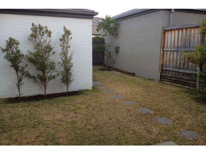 13 Treacey Avenue, Middleton Grange NSW 2171