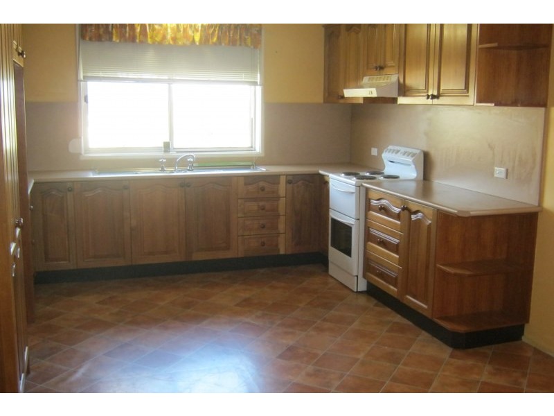 2 Batt Street, South Penrith NSW 2750