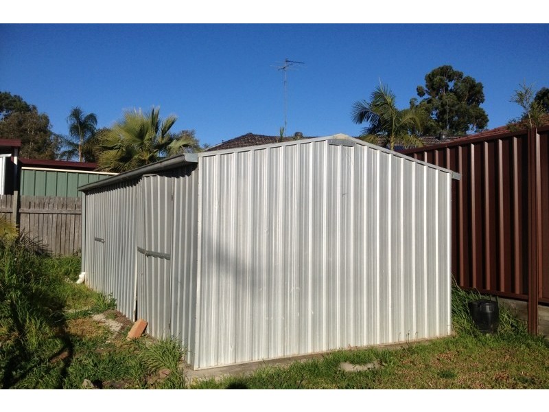 102 The Lakes Drive, Glenmore Park NSW 2745