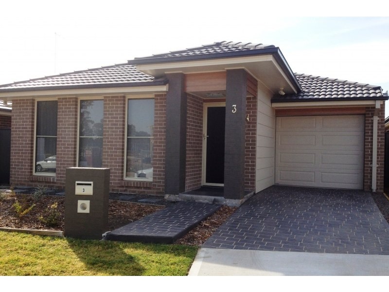 3 Semaphore Street, Ropes Crossing NSW 2760
