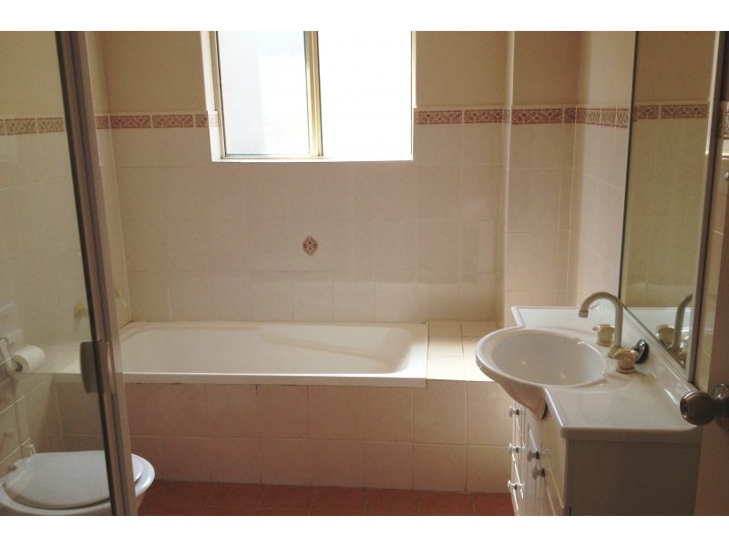 Unit 2/22-24 Dent Street, Penrith NSW 2750