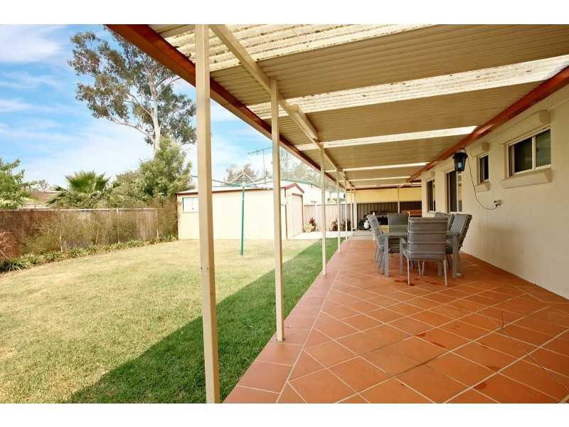 5 Primrose Circuit, Claremont Meadows NSW 2747
