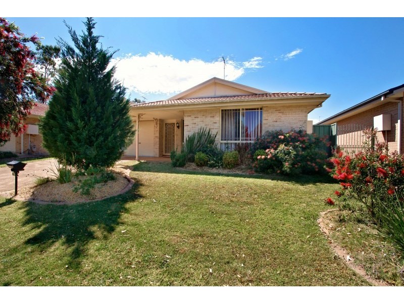 31 Sunningdale Drive, Glenmore Park NSW 2745