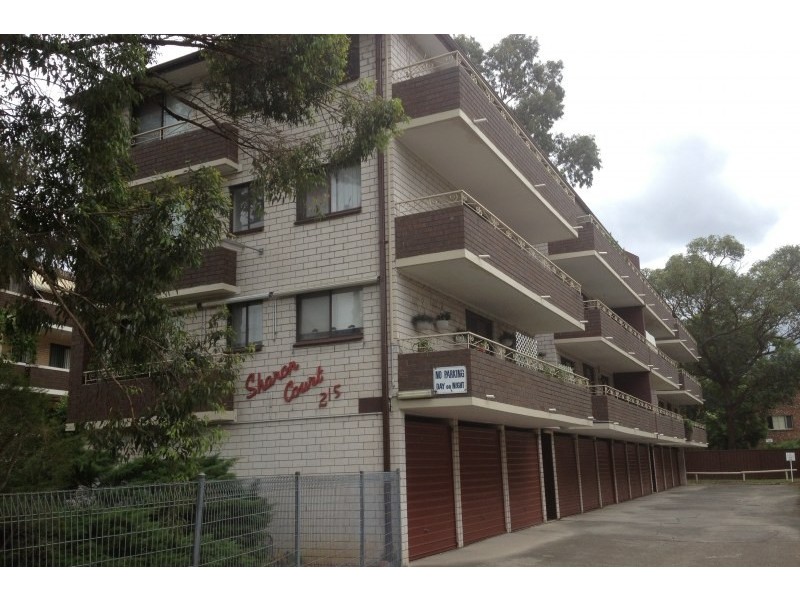 8/215 Derby Street, Penrith NSW 2750