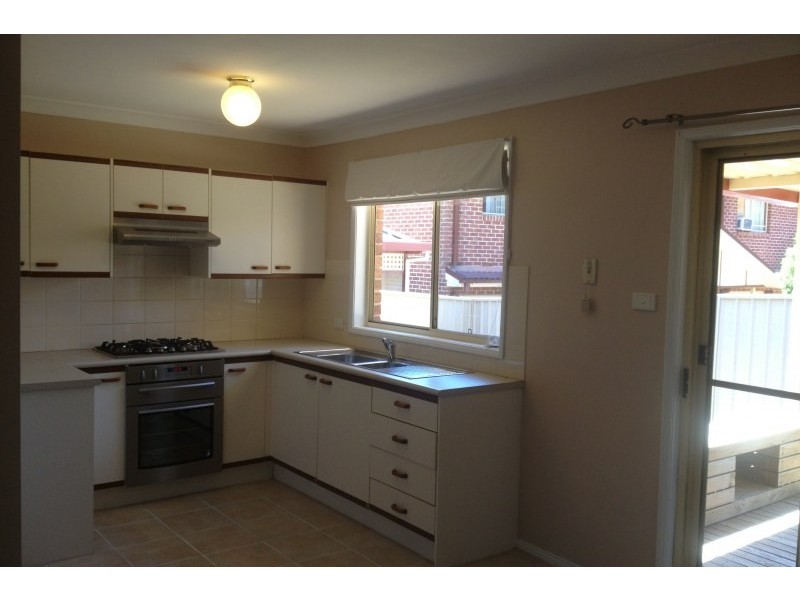 3/41 Bringelly Road, Kingswood NSW 2747