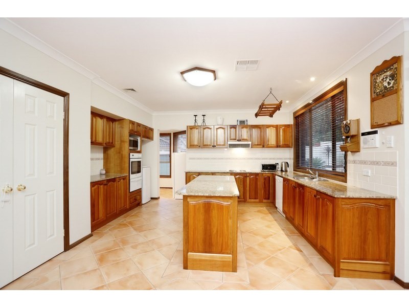 11 Devaney Avenue, Glenmore Park NSW 2745
