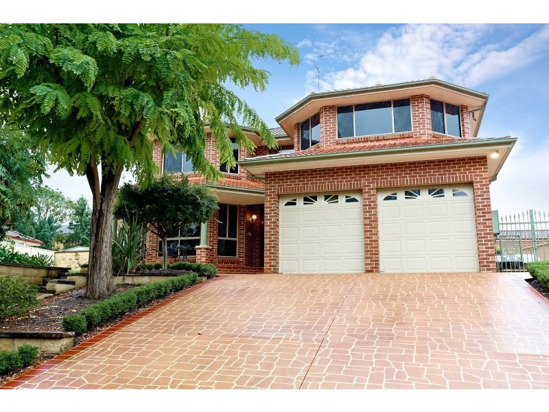 11 Devaney Avenue, Glenmore Park NSW 2745