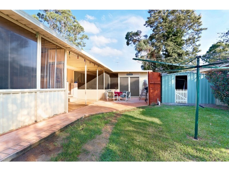 2 Henderson Crescent, Jamisontown NSW 2750