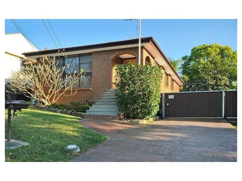 8 Hawthorn Road, Penrith NSW 2750