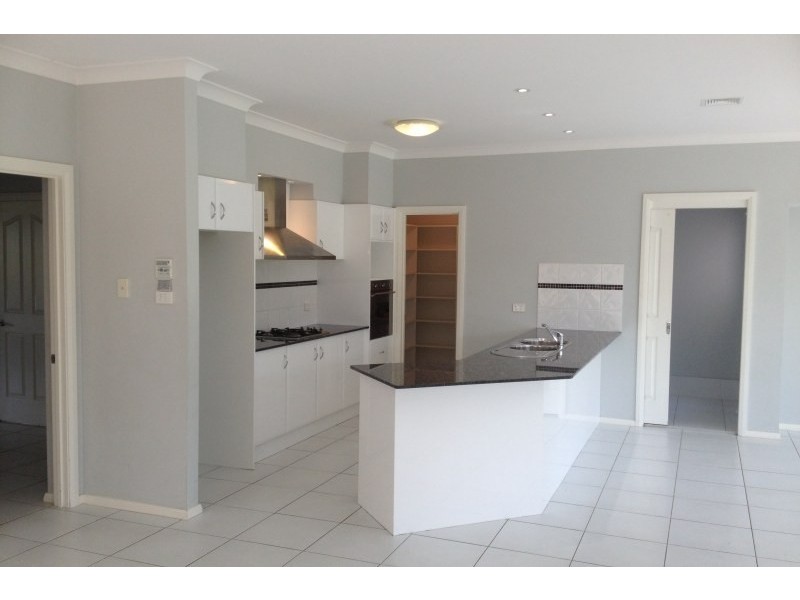 33 Knot Street, Cranebrook NSW 2749