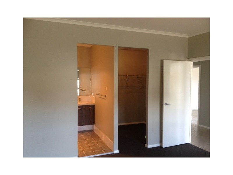 10 Bartlett Place, Penrith NSW 2750