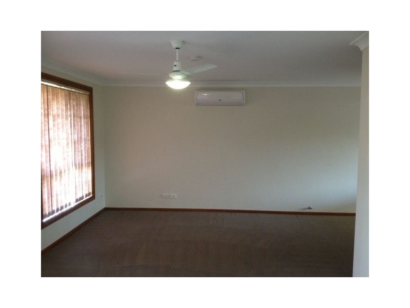 3 Yellowgum Close, Glenmore Park NSW 2745