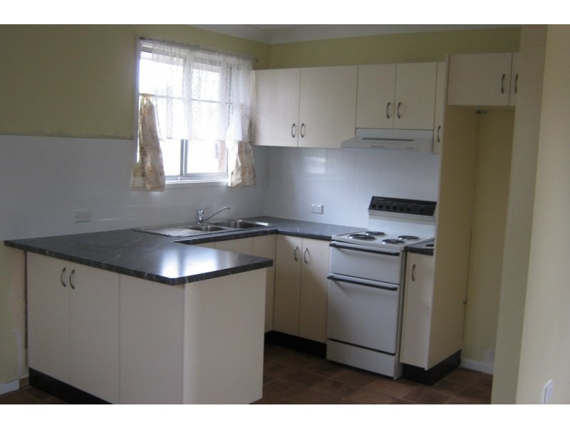 6 Herbert Street, Cambridge Park NSW 2747