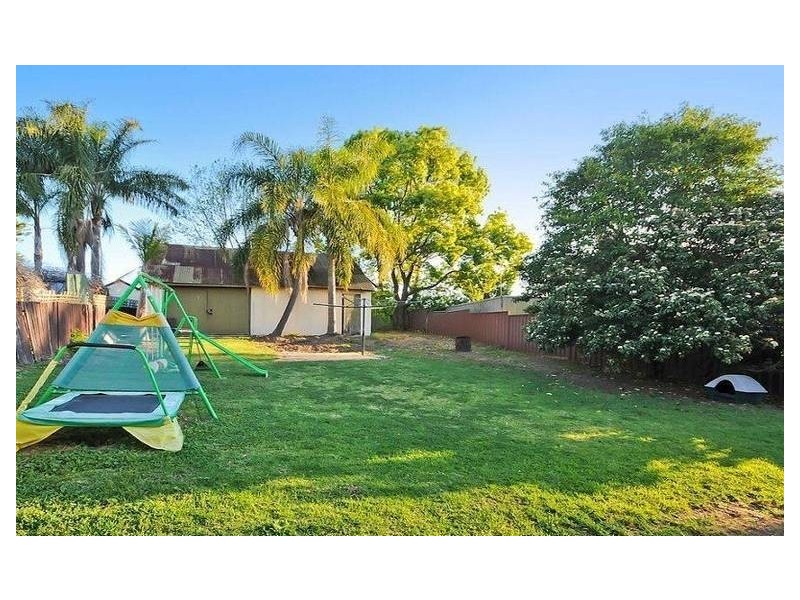 8 Hawthorn Road, Penrith NSW 2750