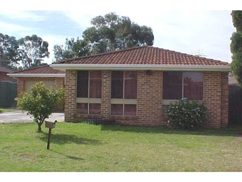 5 Pampas Close, Claremont Meadows NSW 2747