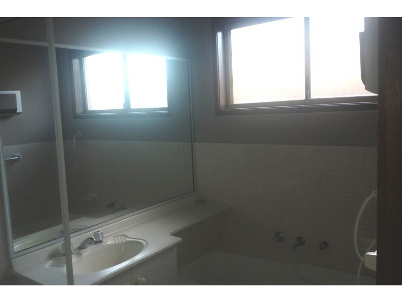 5 Pampas Close, Claremont Meadows NSW 2747