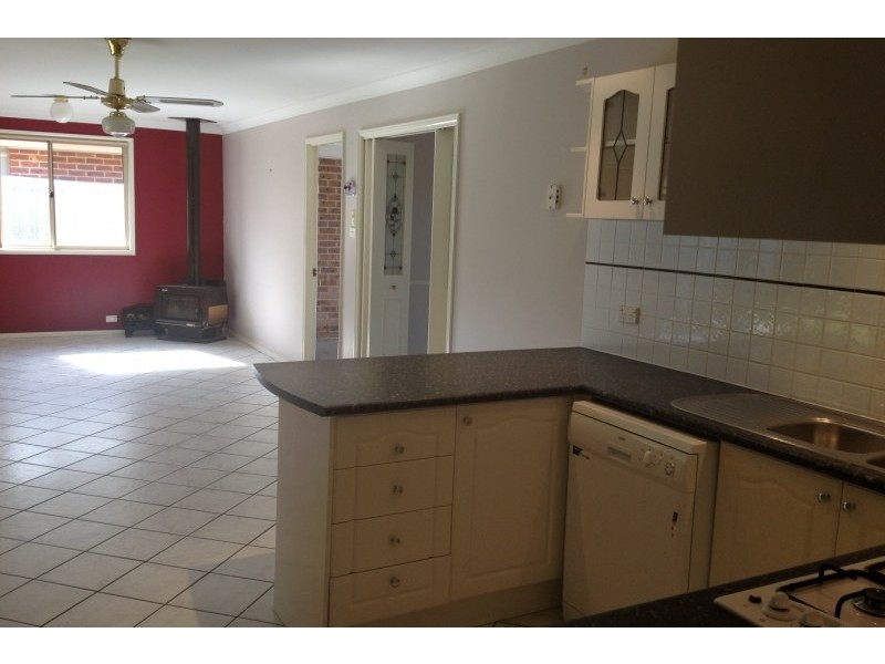 11 Coco Drive, Glenmore Park NSW 2745