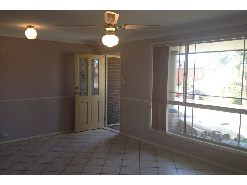 11 Coco Drive, Glenmore Park NSW 2745