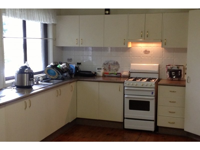 16  Hilltop Road, Penrith NSW 2750