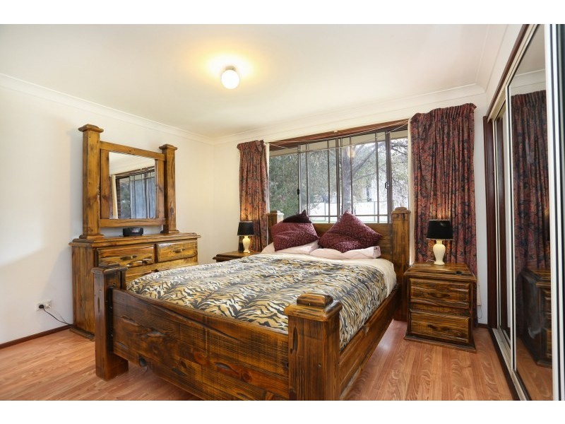 16 Begonia Court, Glenmore Park NSW 2745