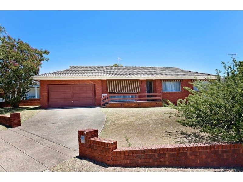 7 Herbert Street, Cambridge Park NSW 2747