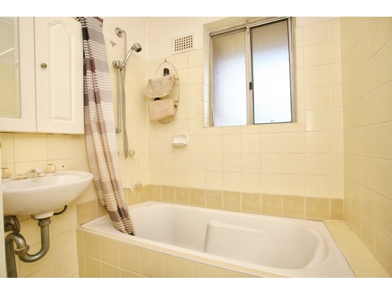 3/4 John Tipping Grove, Penrith NSW 2750