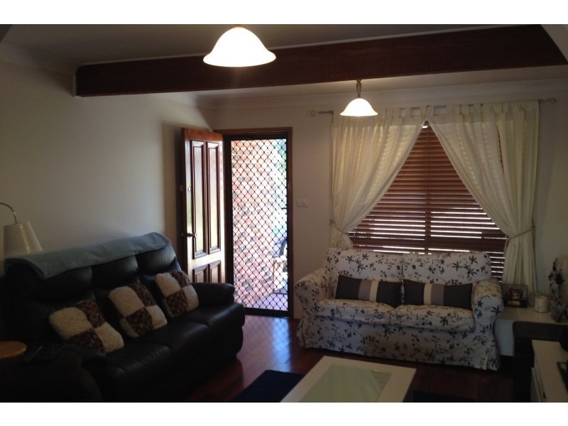 3/8 Mistletoe Avenue, Claremont Meadows NSW 2747