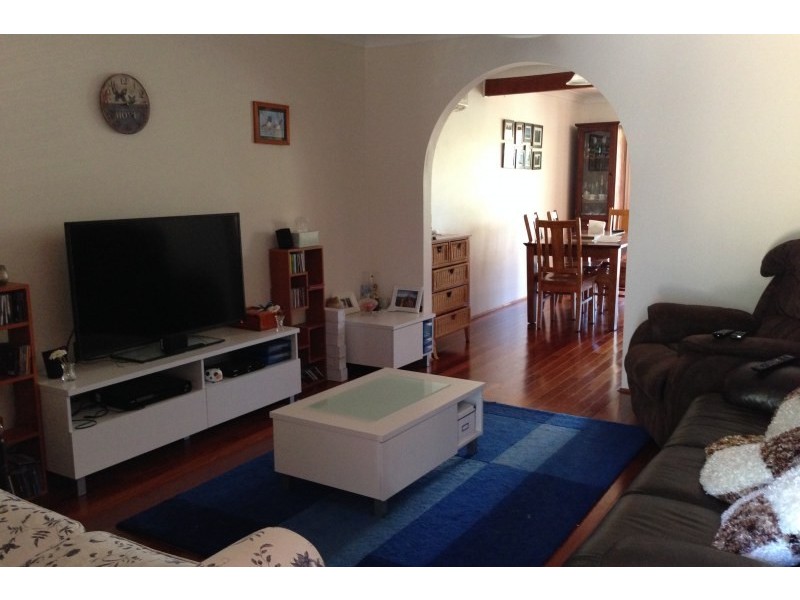 3/8 Mistletoe Avenue, Claremont Meadows NSW 2747