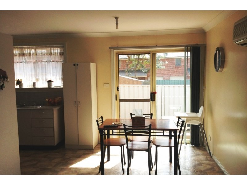 2/14 First Street, Kingswood NSW 2747