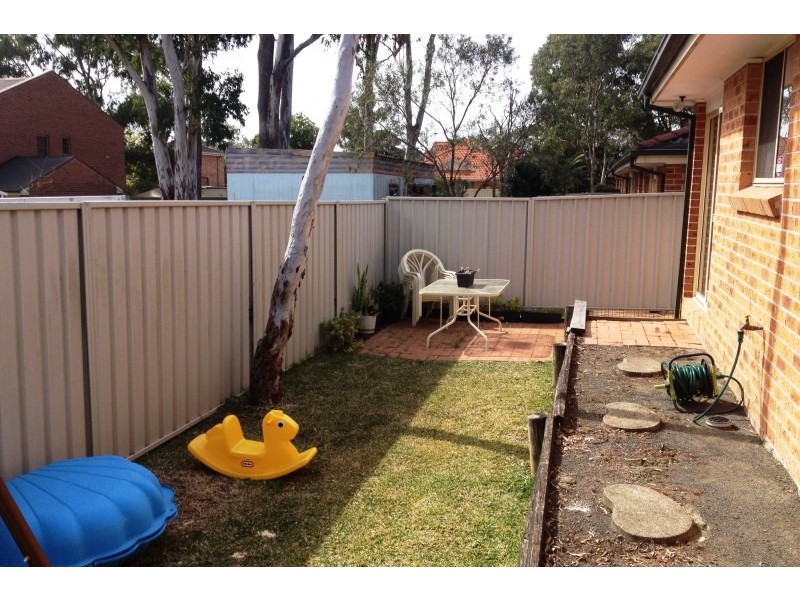 2/14 First Street, Kingswood NSW 2747