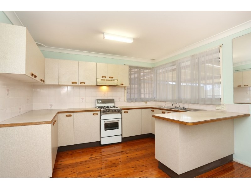 31 Pembroke Street, Cambridge Park NSW 2747