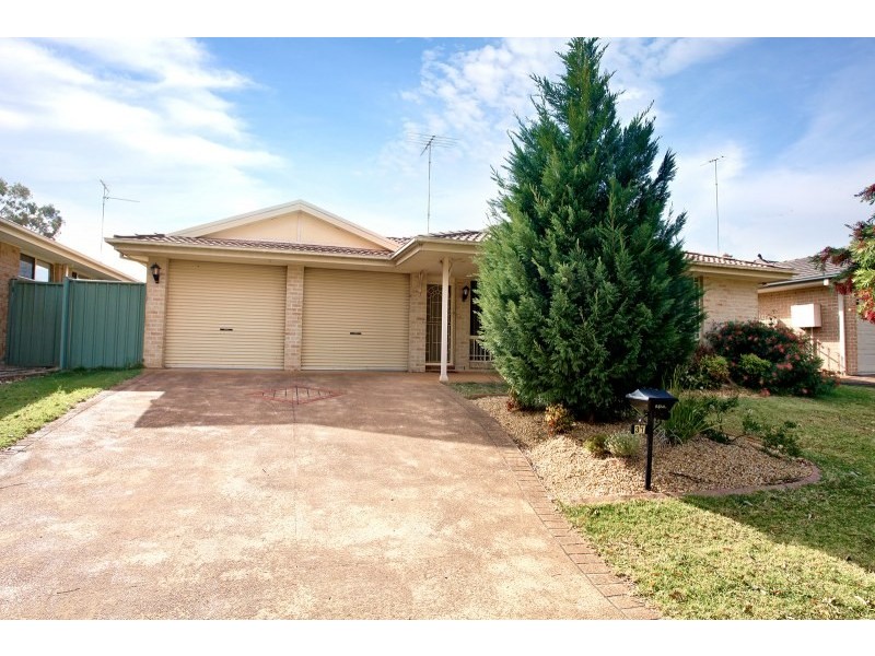 31 Sunningdale Drive, Glenmore Park NSW 2745