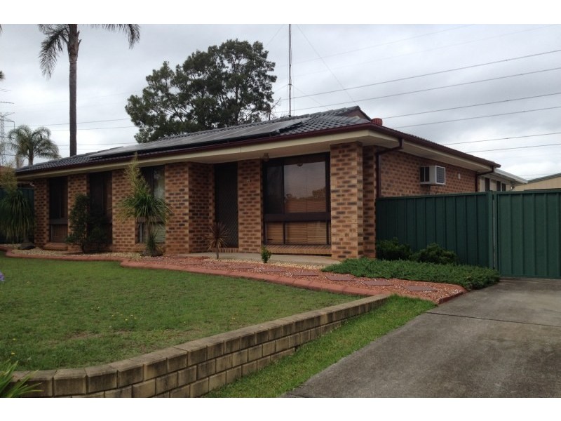 49 Jeffrey Avenue, St Clair NSW 2759