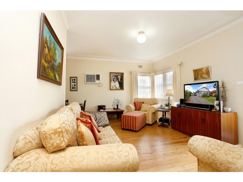 10 Cosgrove Crescent, Kingswood NSW 2747