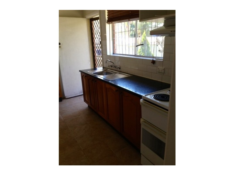 16 William Street, Cambridge Park NSW 2747