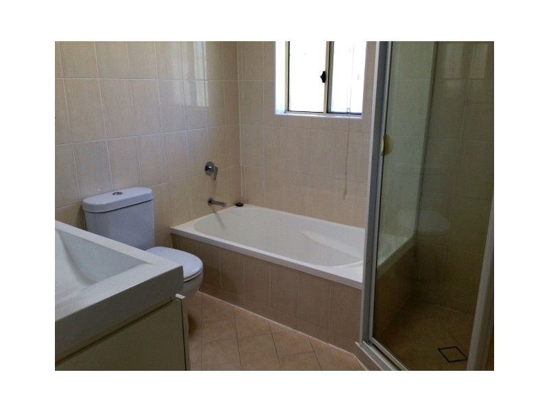 16 William Street, Cambridge Park NSW 2747