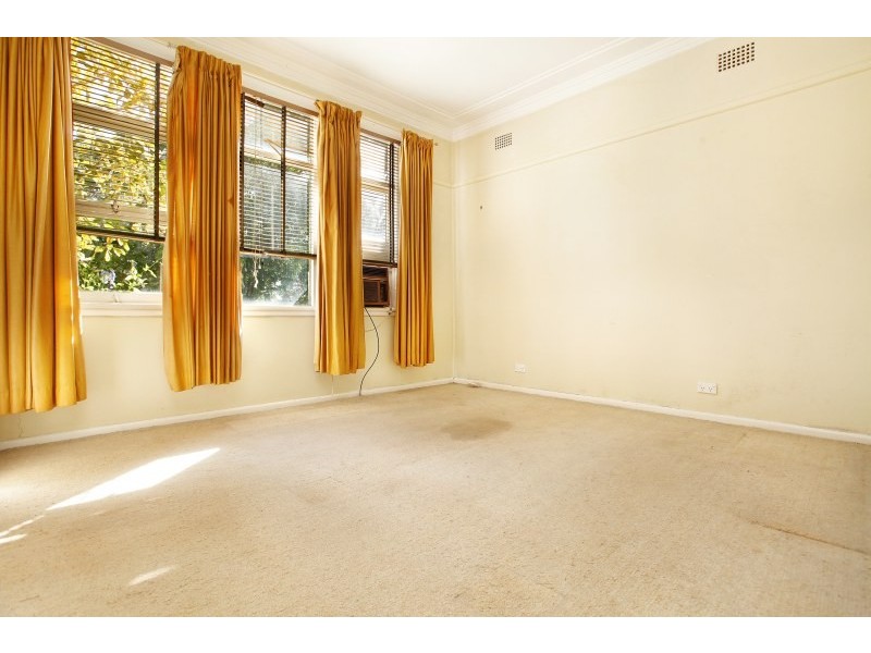 10 Devon Road, Cambridge Park NSW 2747