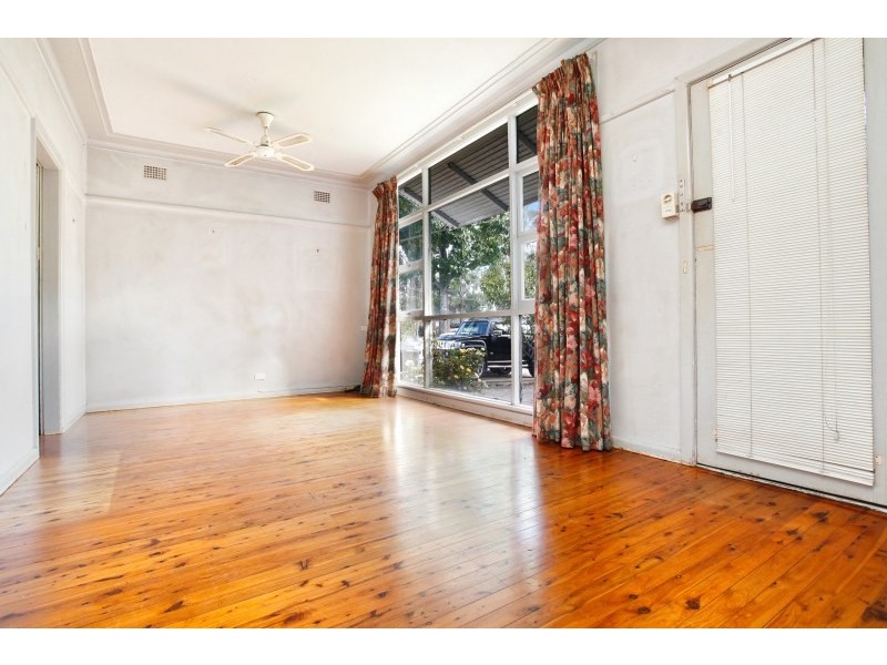 10 Devon Road, Cambridge Park NSW 2747