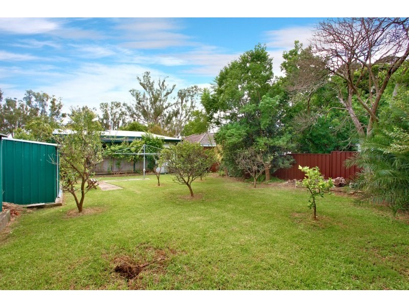 10 Devon Road, Cambridge Park NSW 2747