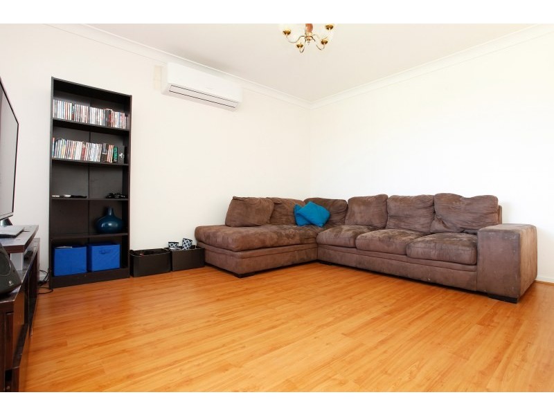 1/3 Tharkinna Close, Cranebrook NSW 2749