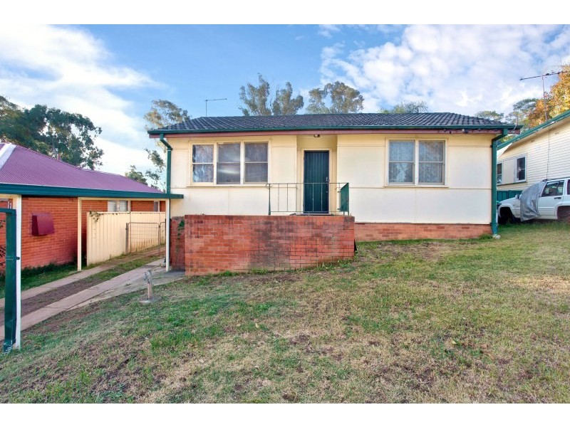 128 Kareela Avenue, Penrith NSW 2750