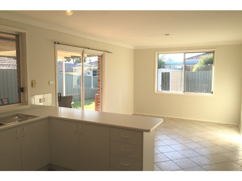 22 Wolara Avenue, Glenmore Park NSW 2745