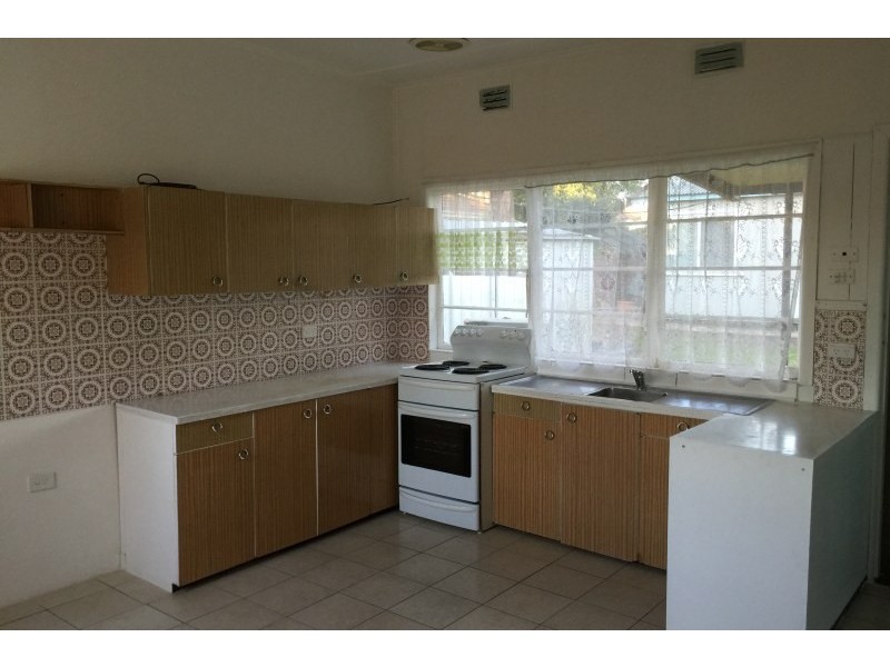 10 Stafford Street, Kingswood NSW 2747