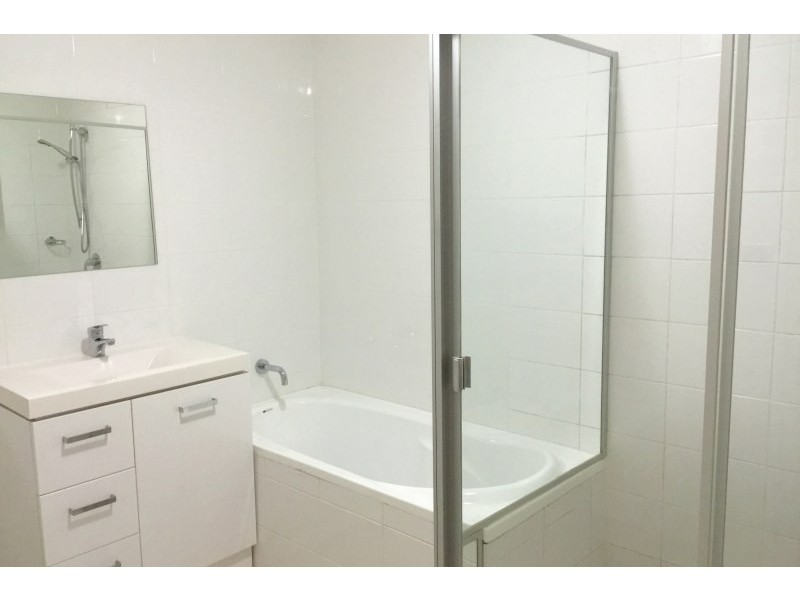 9/5-7 Dent Street, Penrith NSW 2750