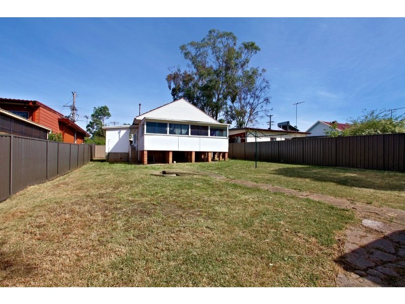 96 College Street, Cambridge Park NSW 2747