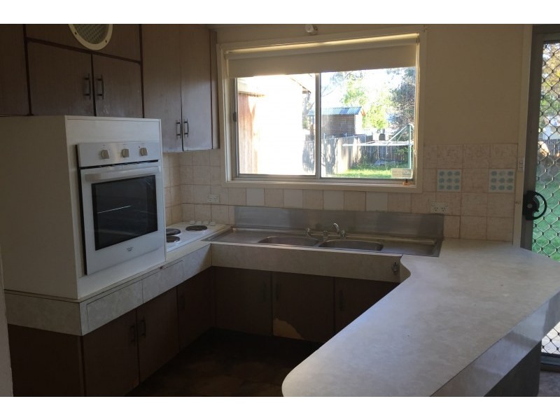 50 Eton Road, Cambridge Park NSW 2747