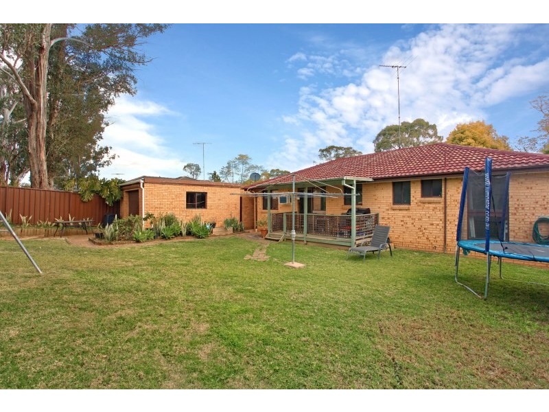 4 Scenic Circuit, Cranebrook NSW 2749